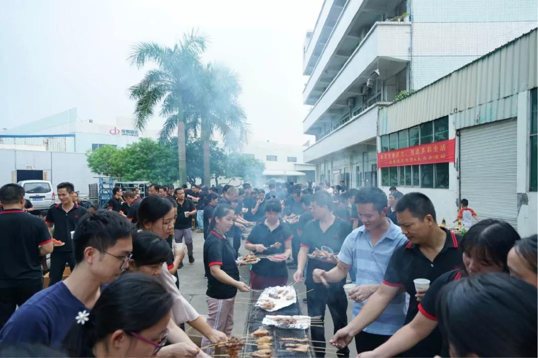 2019年“歡樂在俊泰，情濃意更濃”員工生日會暨中秋燒烤晚會順利舉行